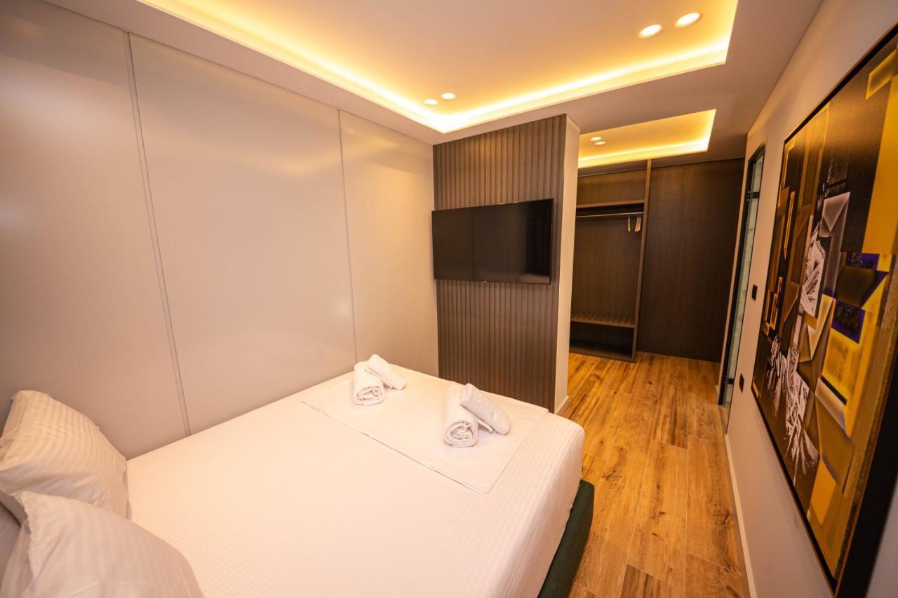 Hotel Lili-1 Sarandë 외부 사진