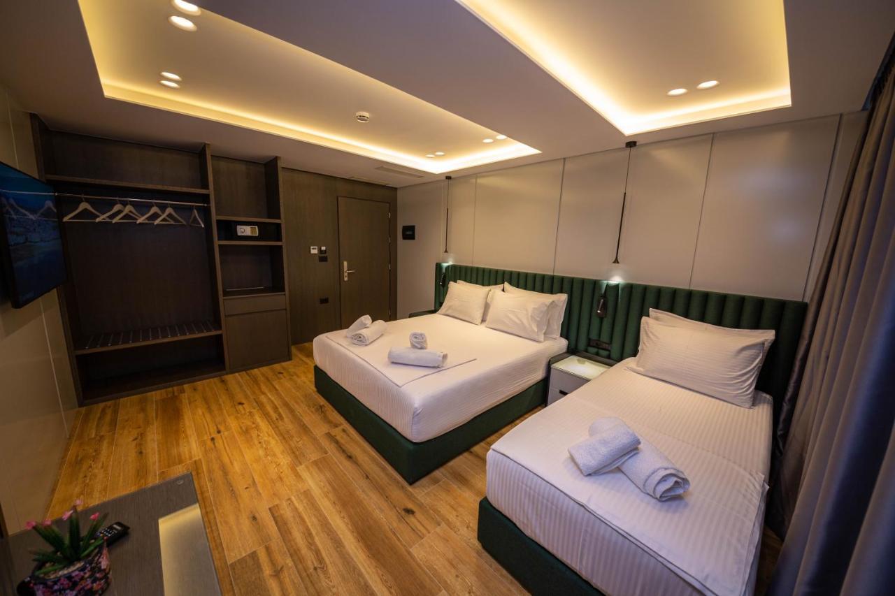 Hotel Lili-1 Sarandë 외부 사진